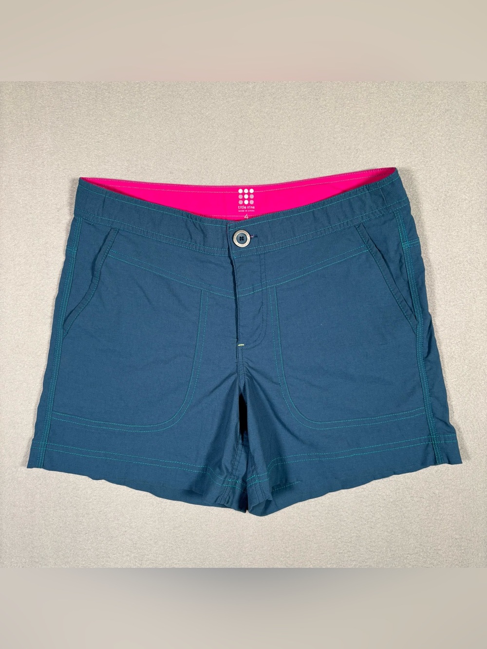 Title Nine Trail Mix Hiking Shorts Women’s 4 Navy Blue Outdoors Lightweight